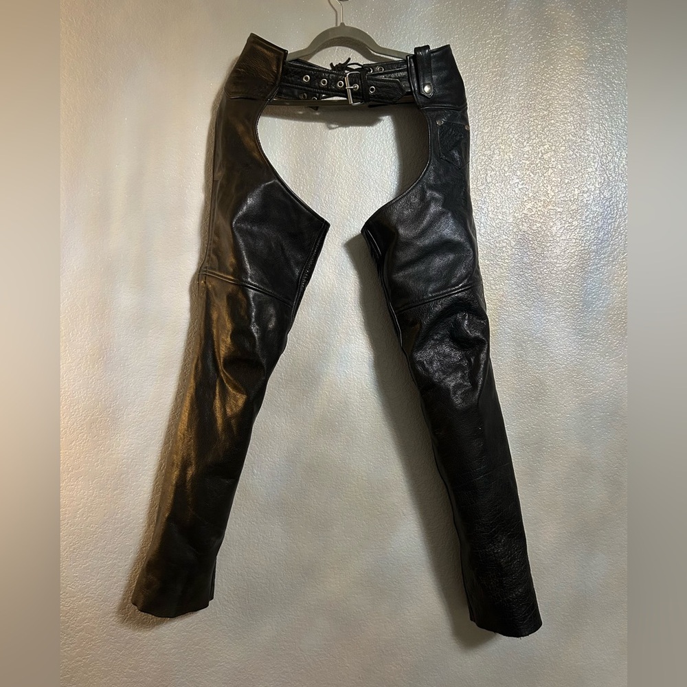leather headquarters UNISEX SIZE XXXS BLACK LEATHER CHAPS ADJUSTABLE WAIST